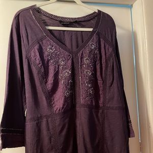 Avenue lightly worn purple tunic with embellishment.